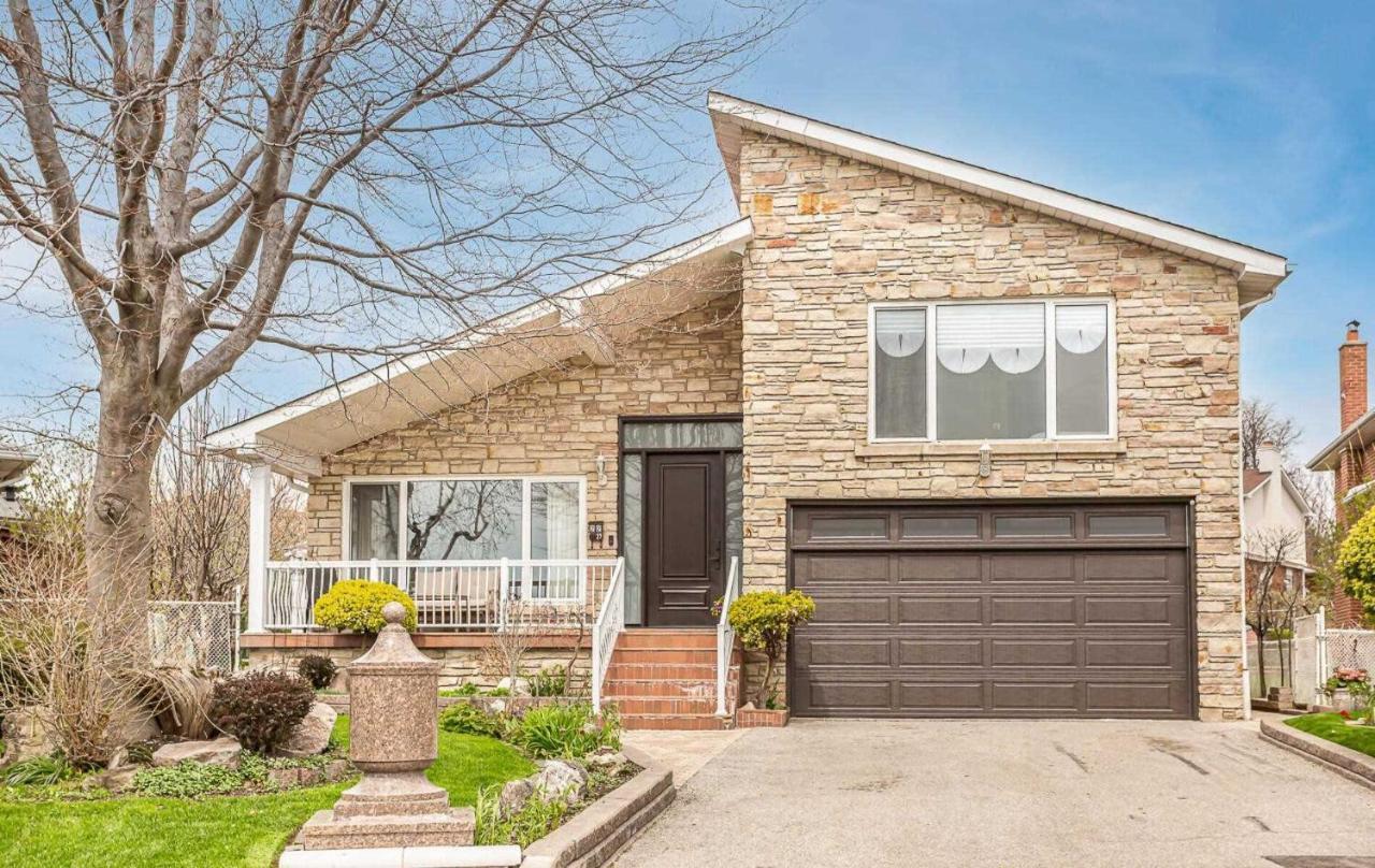 A Home Away Toronto Exterior foto