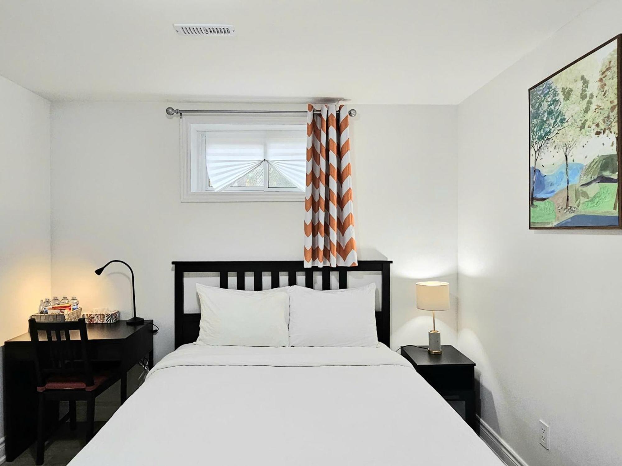 A Home Away Toronto Exterior foto
